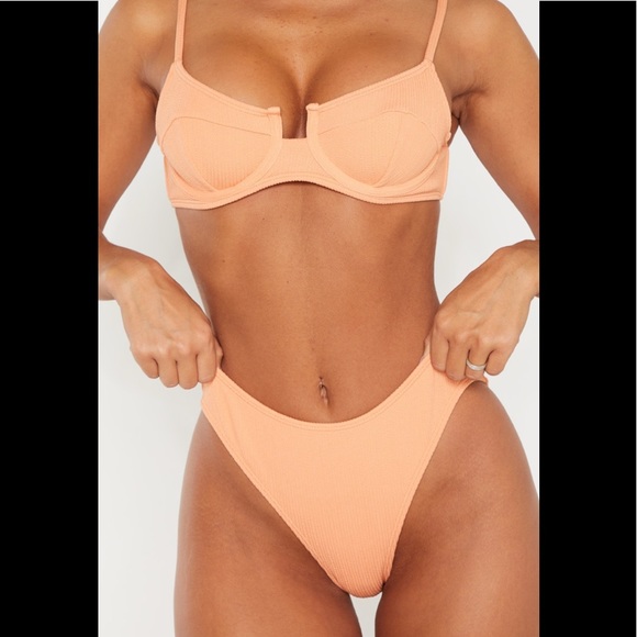 Pretty little thing peach bikini top and bottom - Picture 6 of 8